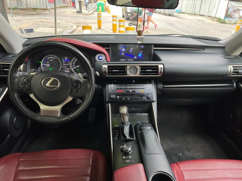 Lexus IS Is 300, снимка 5 - Автомобили и джипове - 37389731