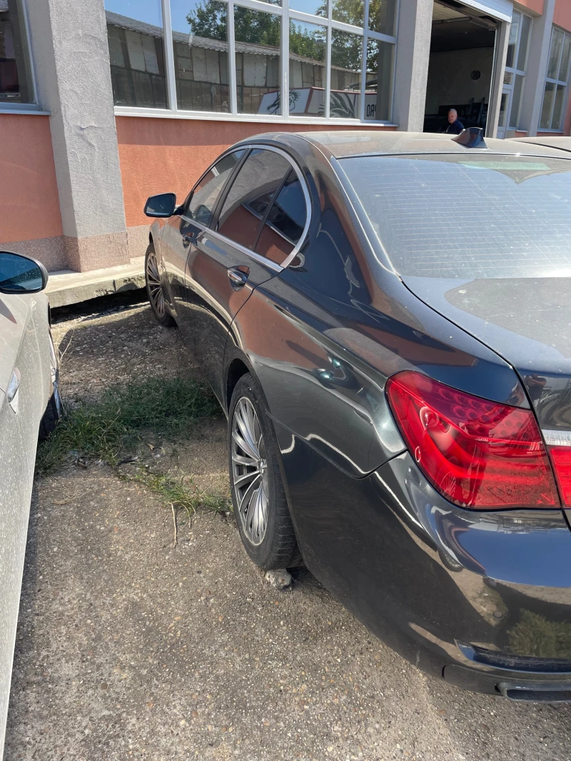 BMW 750 Activ Hibrid, снимка 3 - Автомобили и джипове - 47363580