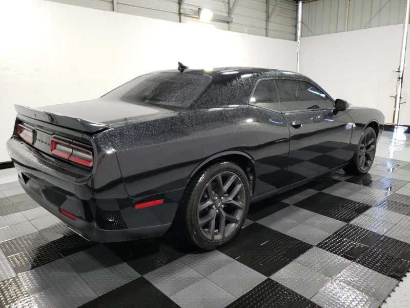 Dodge Challenger SXT, снимка 3 - Автомобили и джипове - 48322843