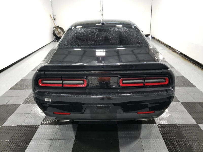 Dodge Challenger SXT, снимка 6 - Автомобили и джипове - 48322843