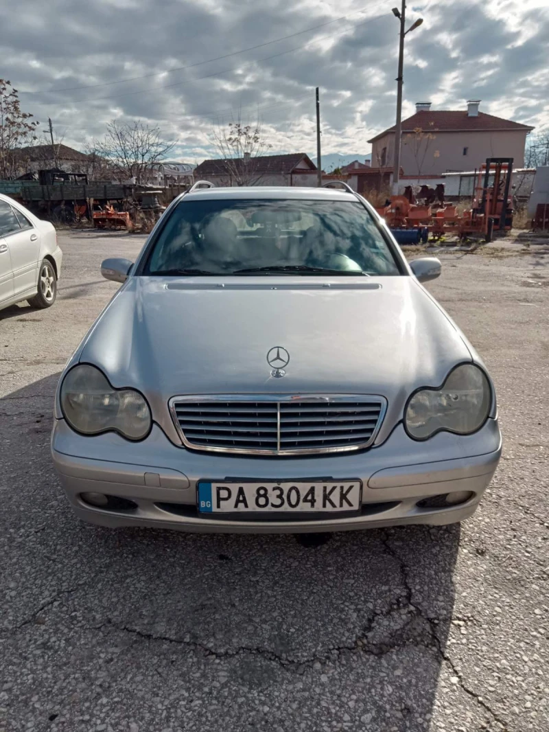 Mercedes-Benz C 220, снимка 1 - Автомобили и джипове - 48497762