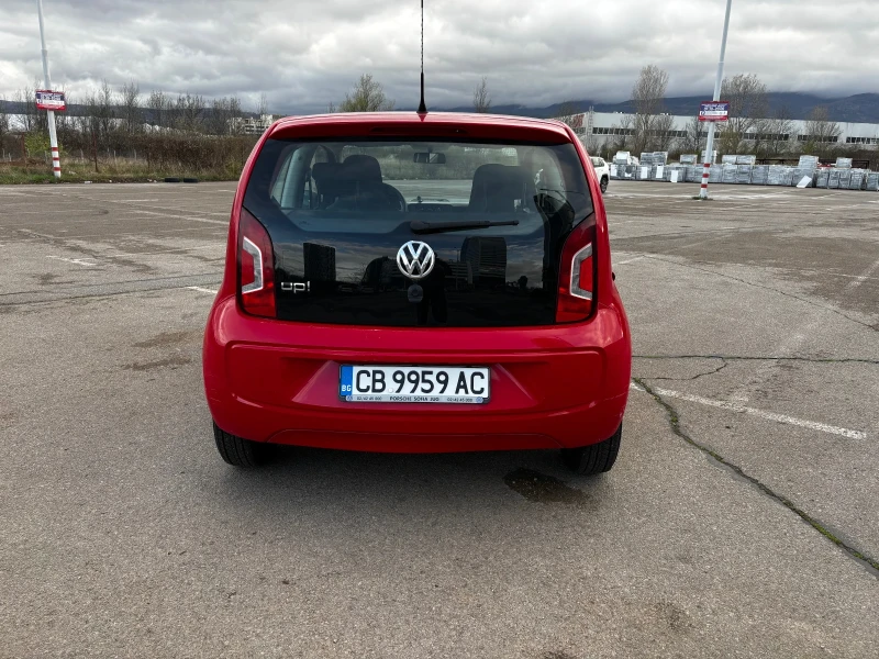 VW Up, снимка 4 - Автомобили и джипове - 52657442