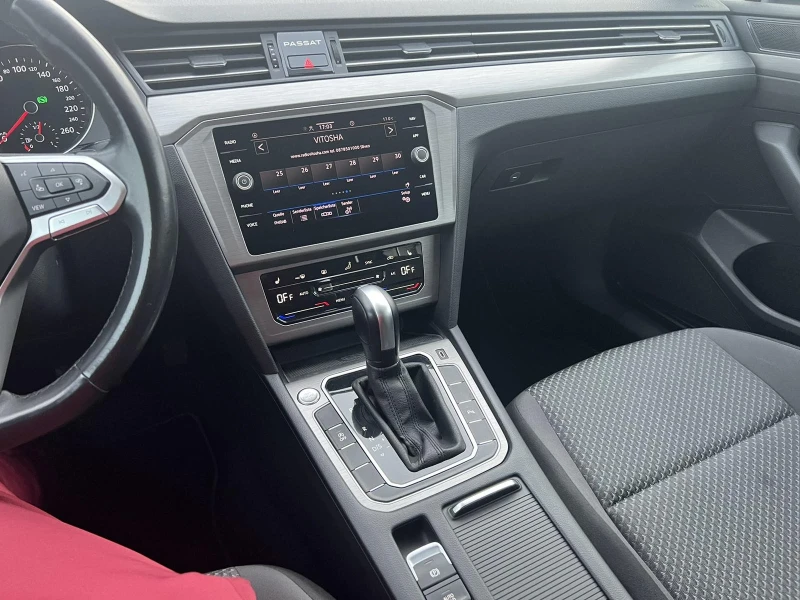 VW Passat 2.0 TDI DSG 150кс., снимка 9 - Автомобили и джипове - 52299639