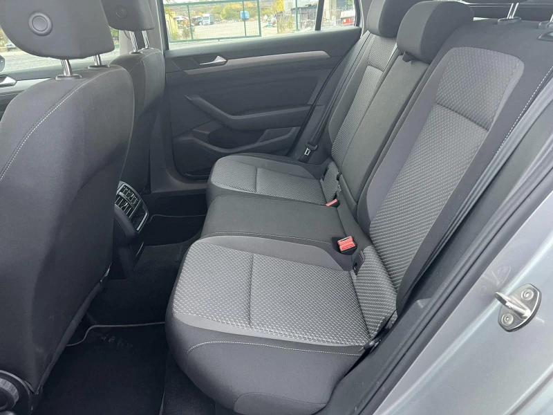 VW Passat 2.0 TDI DSG 150кс., снимка 8 - Автомобили и джипове - 52299639