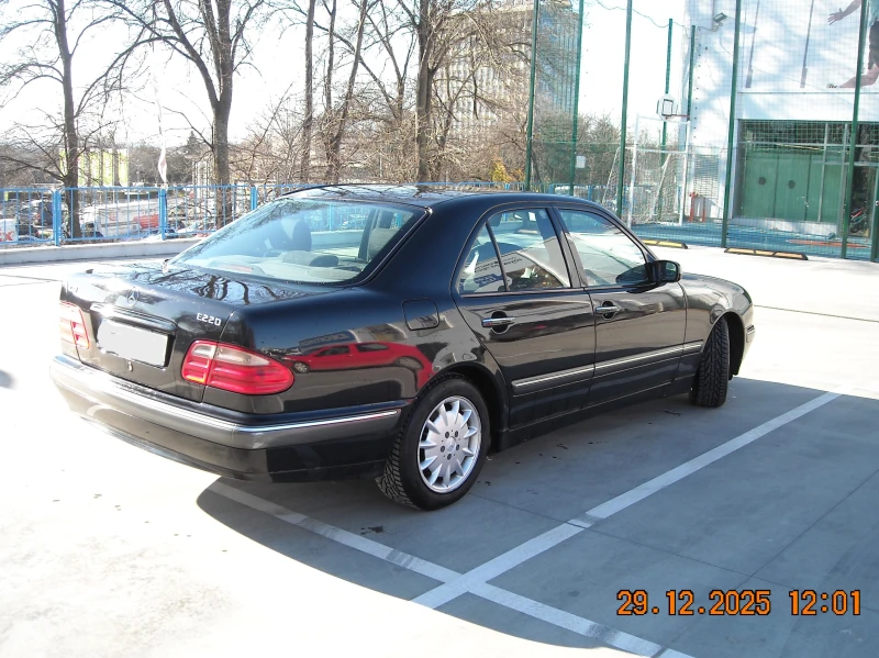 Mercedes-Benz E 220 W210, снимка 6 - Автомобили и джипове - 52928162