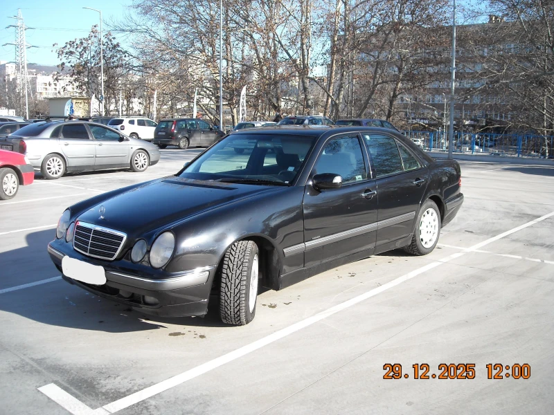 Mercedes-Benz E 220 W210