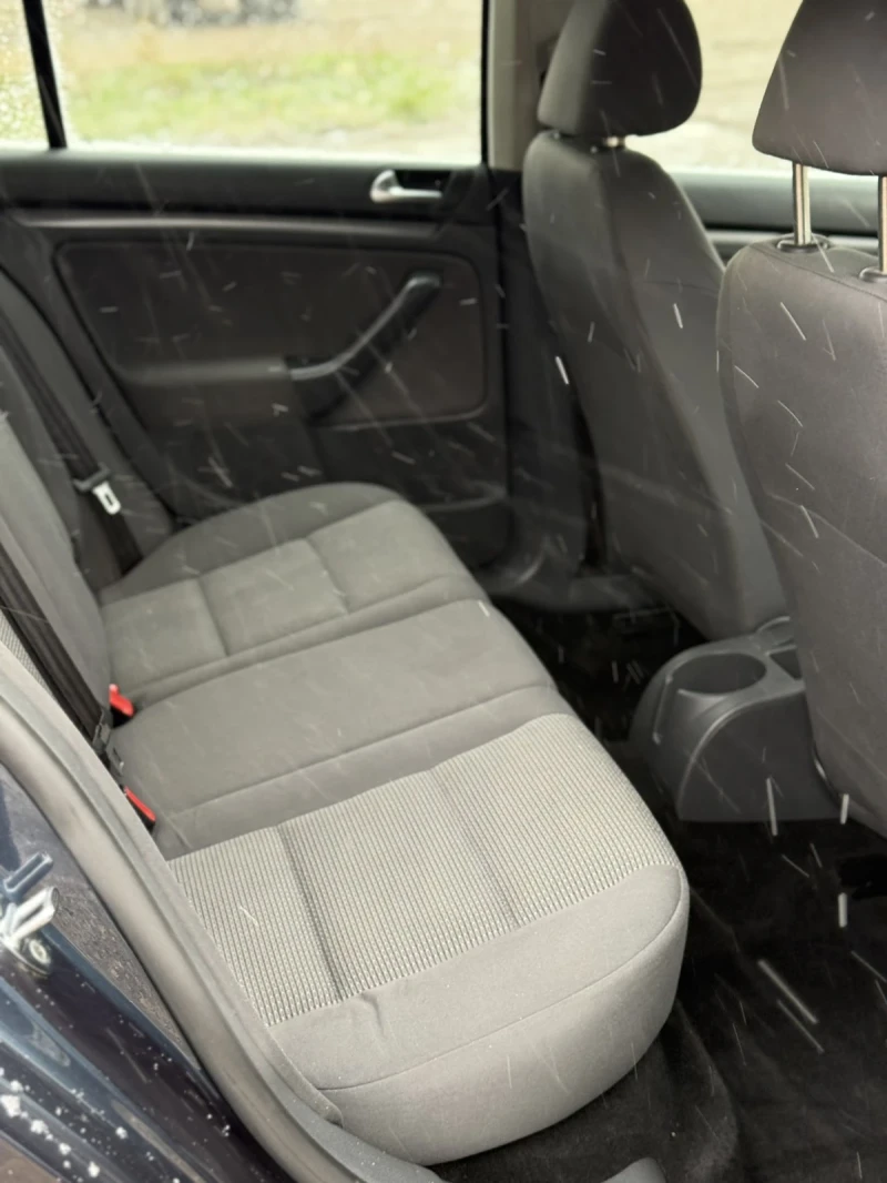 VW Golf Golf 5  102к.с.може да и се сложи газова уредба., снимка 9 - Автомобили и джипове - 53033317