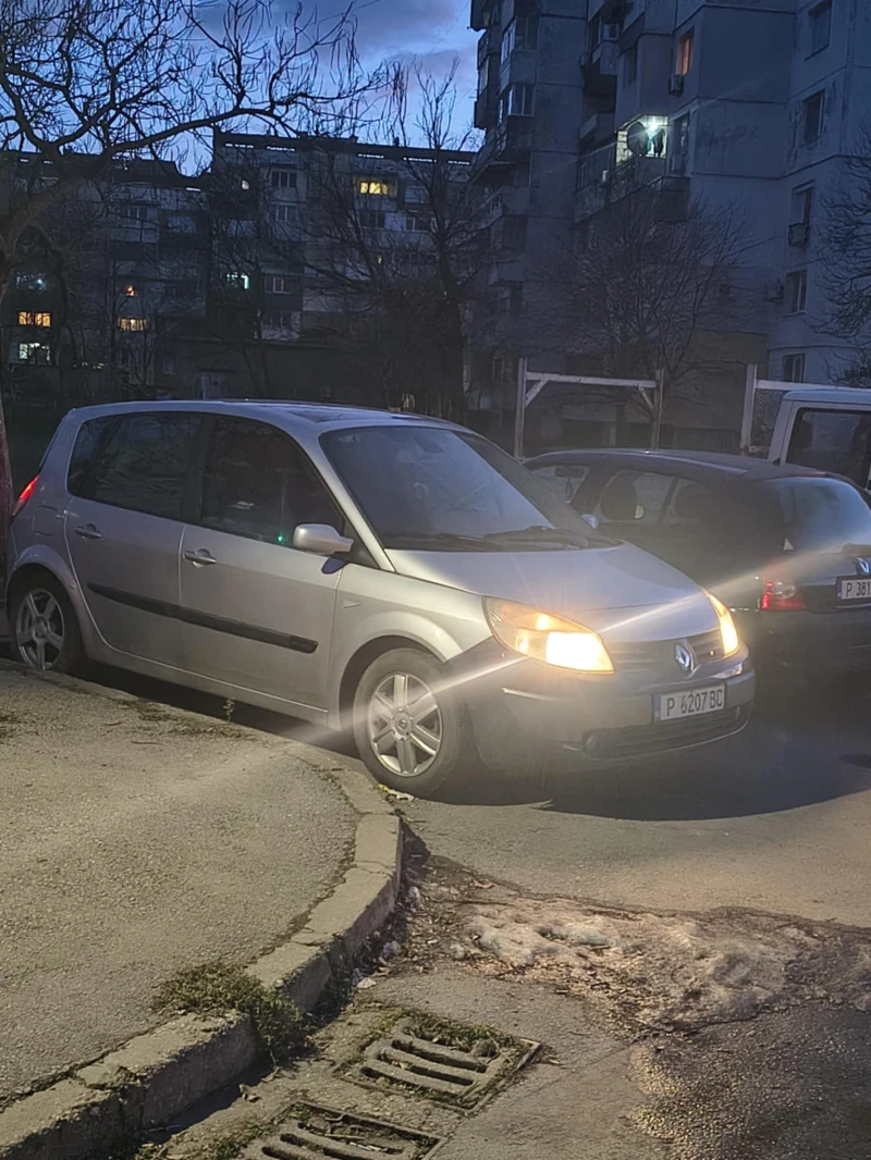 Renault Scenic, снимка 2 - Автомобили и джипове - 53054634