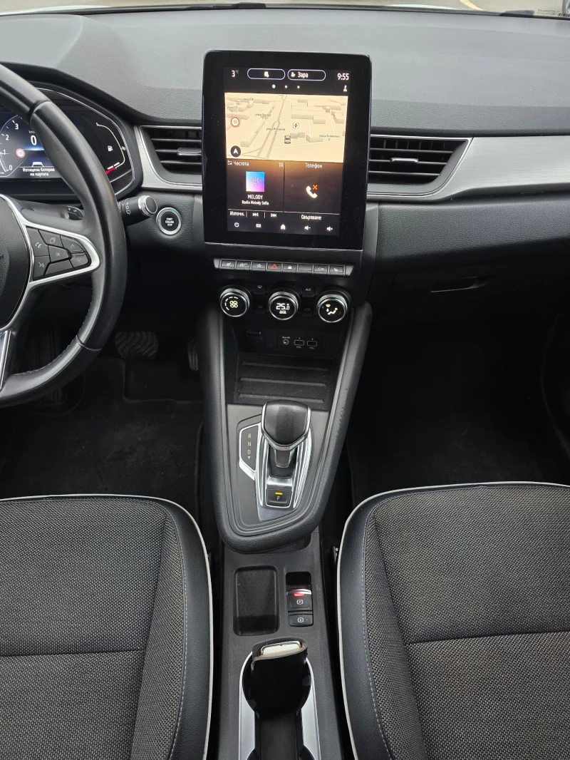 Renault Captur 1.3 Tce Intens, снимка 8 - Автомобили и джипове - 53469307