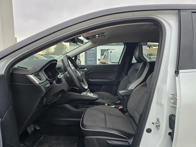 Renault Captur 1.3 Tce Intens, снимка 6 - Автомобили и джипове - 53469307