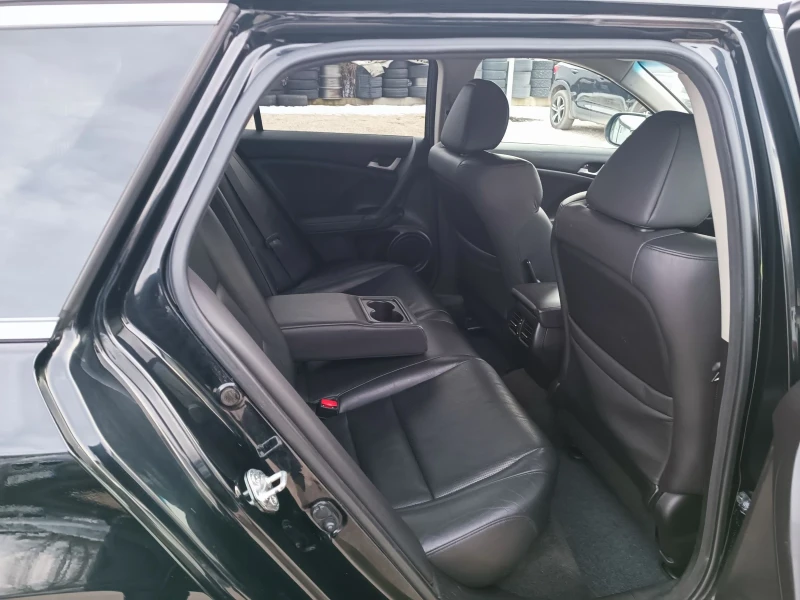 Honda Accord 2.4i-201кс-ШВЕЙЦАРИЯ-РЪЧКА-6ск-ДИСТРОНИК-NAVI, снимка 11 - Автомобили и джипове - 53564908