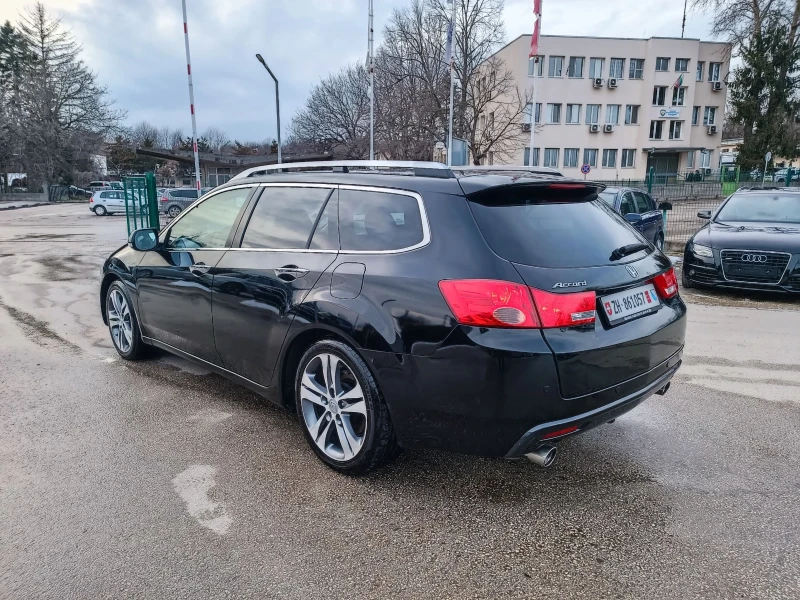 Honda Accord 2.4i-201кс-ШВЕЙЦАРИЯ-РЪЧКА-6ск-ДИСТРОНИК-NAVI, снимка 6 - Автомобили и джипове - 53564908