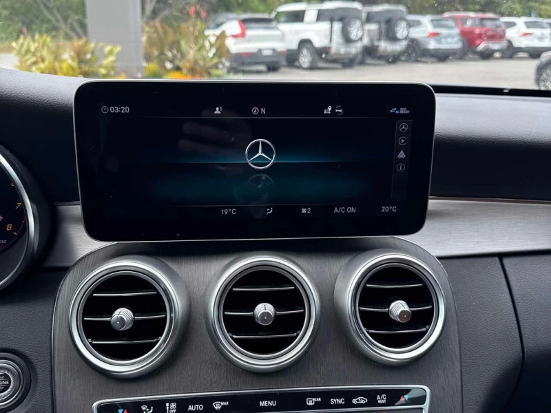 Mercedes-Benz C 300  * ПОДГРЕВ* KEYLESS, снимка 9 - Автомобили и джипове - 53572173