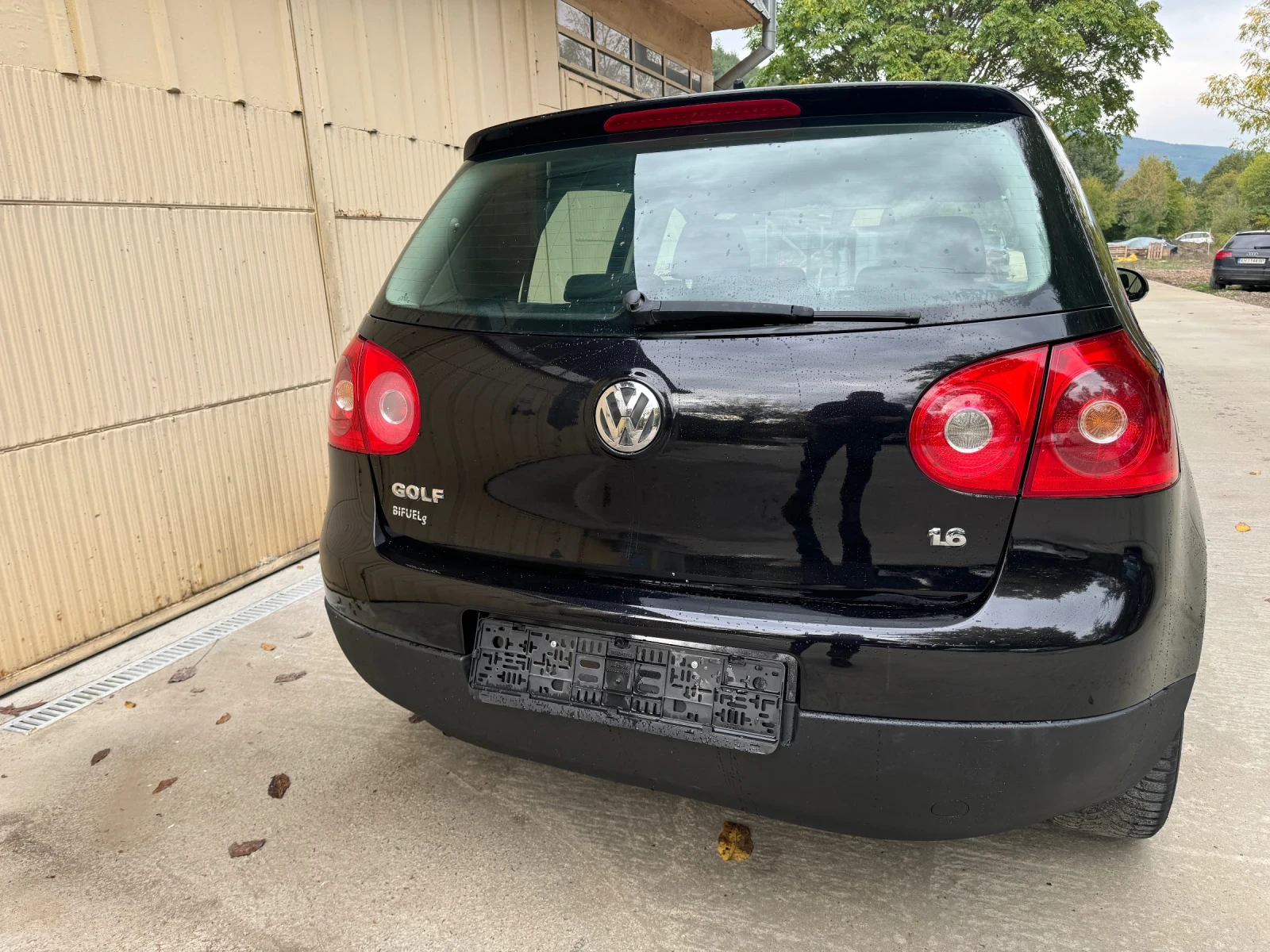 VW Golf 1.6 LPG Black Friday - изображение 5