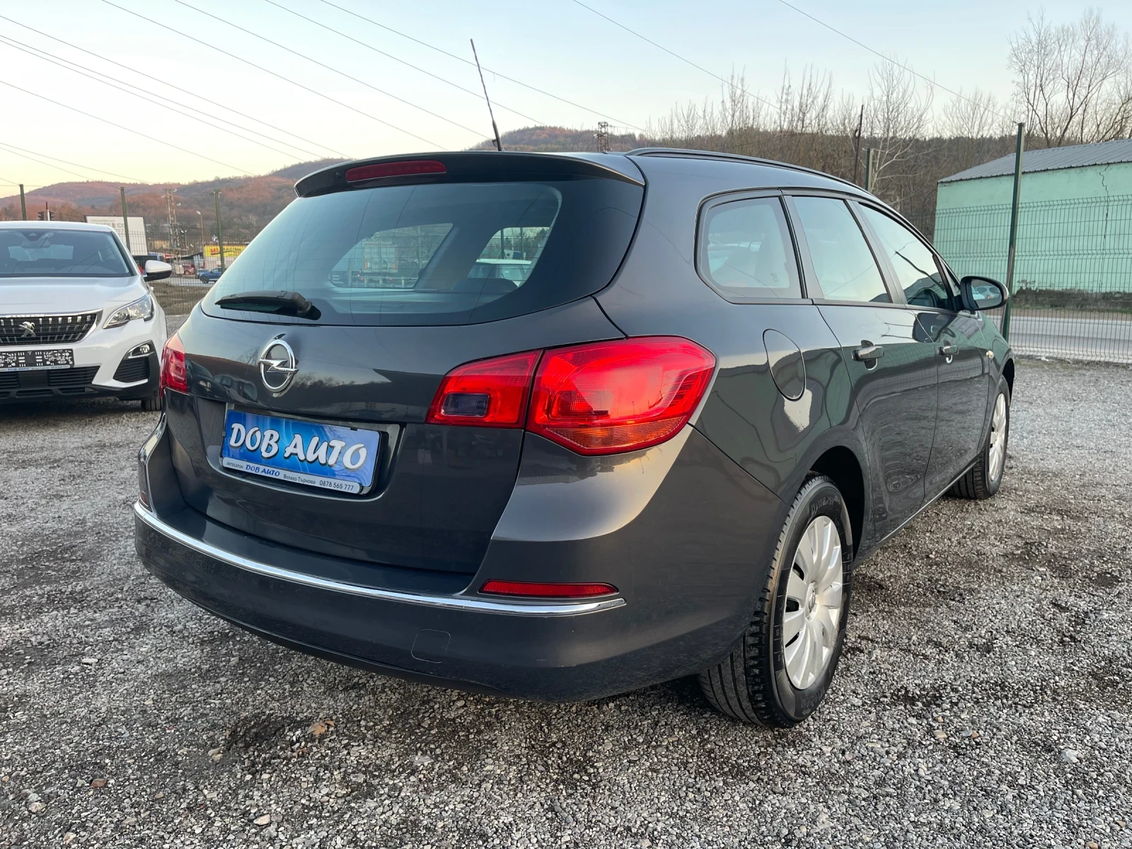 Opel Astra 1.6CDTI-147 000 км- 110к.с -SPORT TOURER - изображение 5