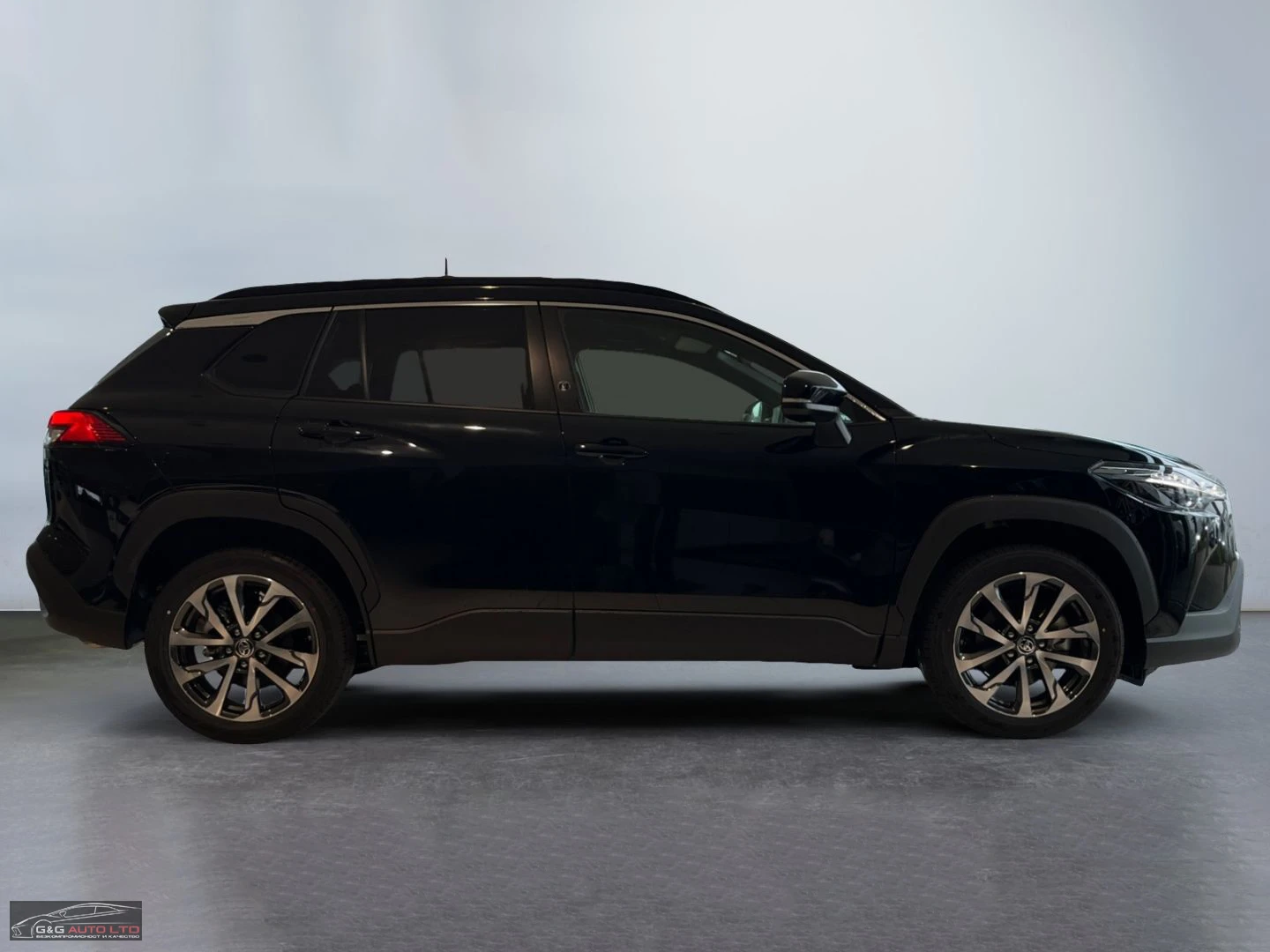 Toyota Corolla Matrix 2.0HEV/197HP/TEAM-D/NAVI/LED/CARPLAY/KLESS/407v - изображение 6