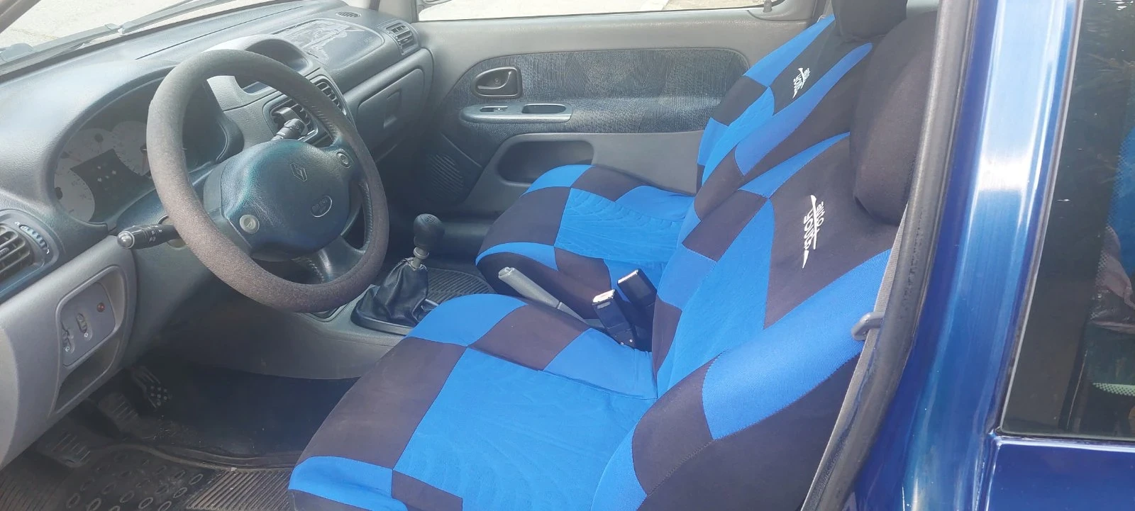 Renault Clio 1.6 - изображение 10