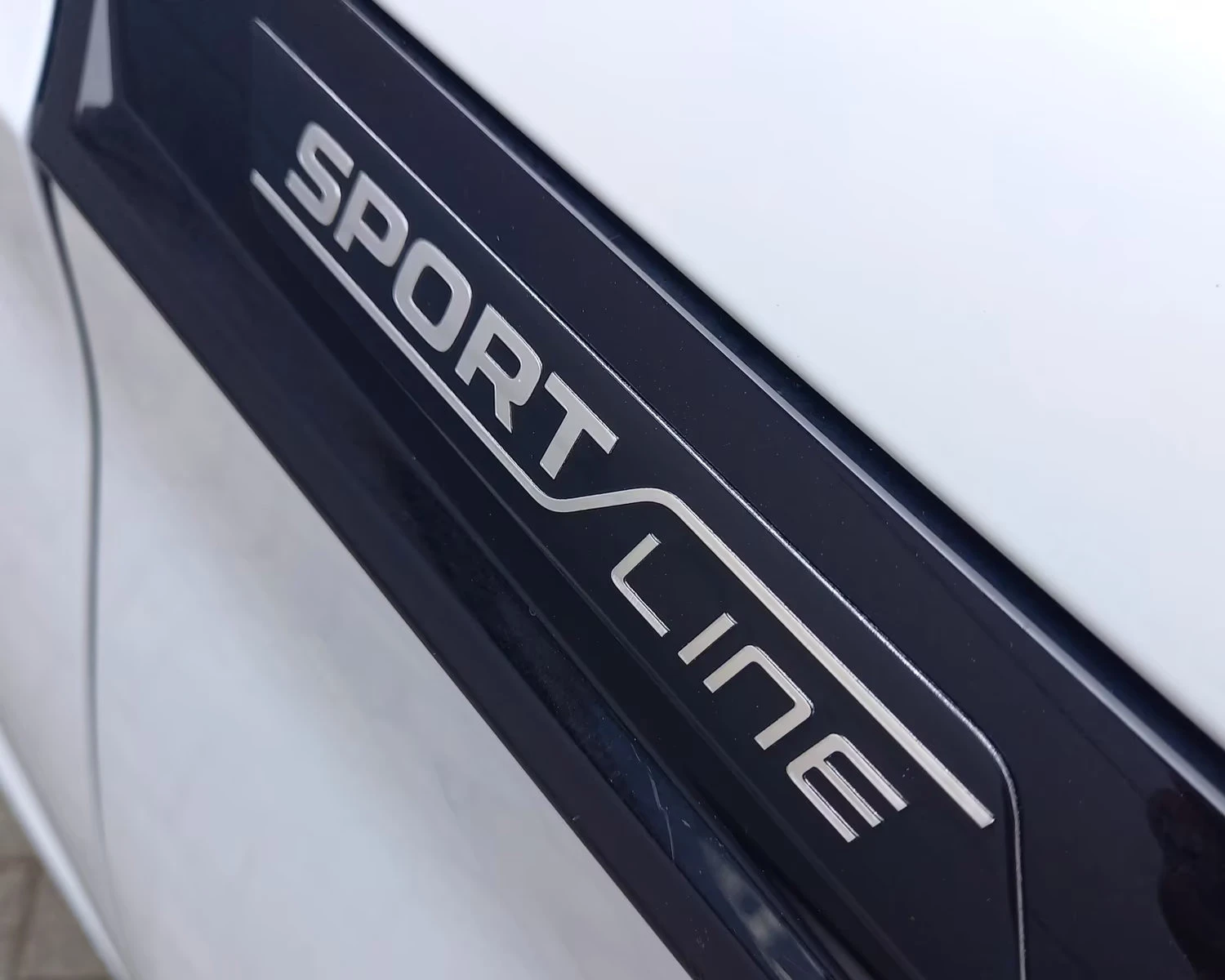 Skoda Enyaq iV60/SPORTLINE/179HP/CAM/PANO/AMBI/DIGITAL/153D - изображение 5