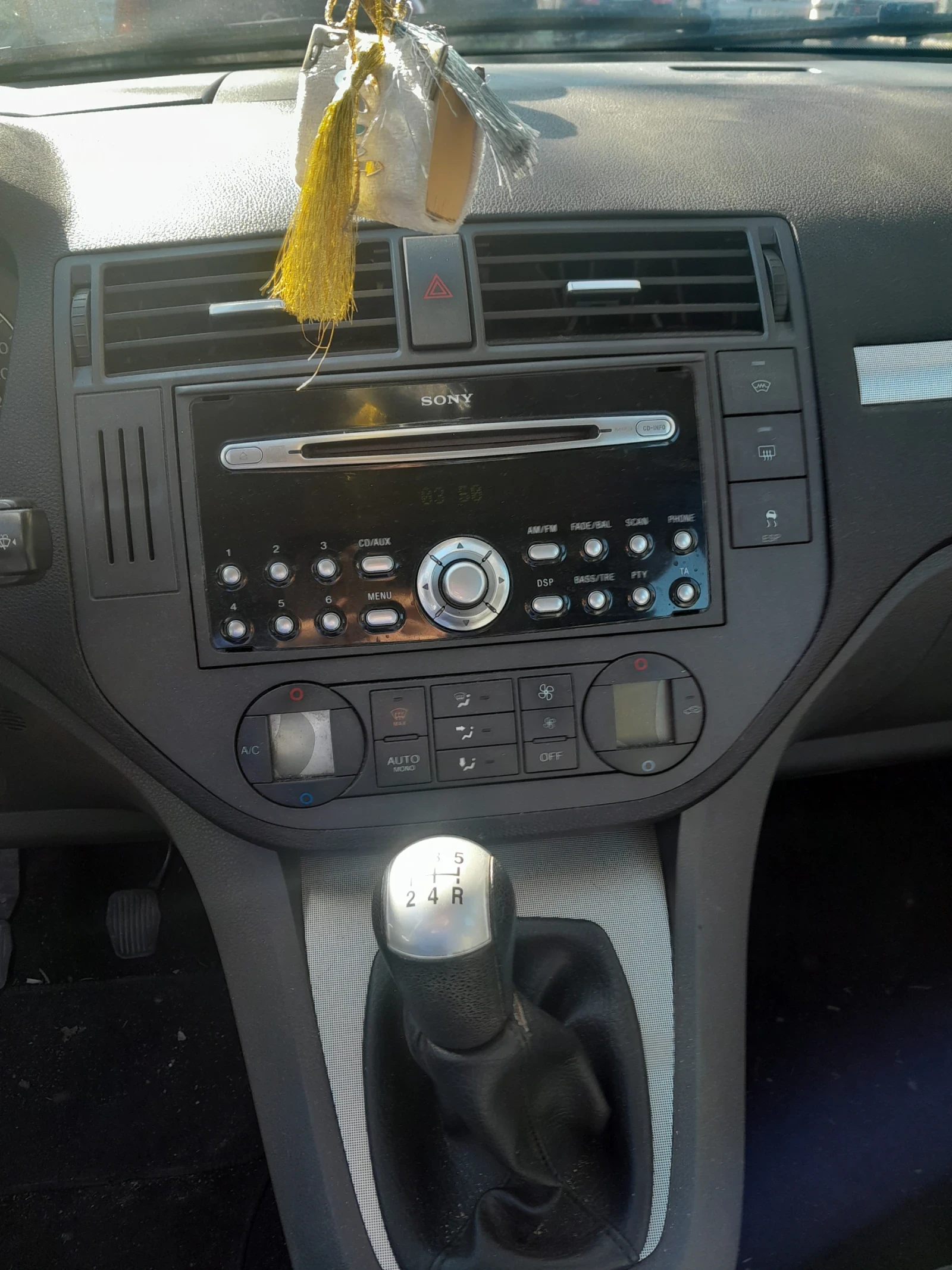 Ford C-max 1.6i - изображение 4