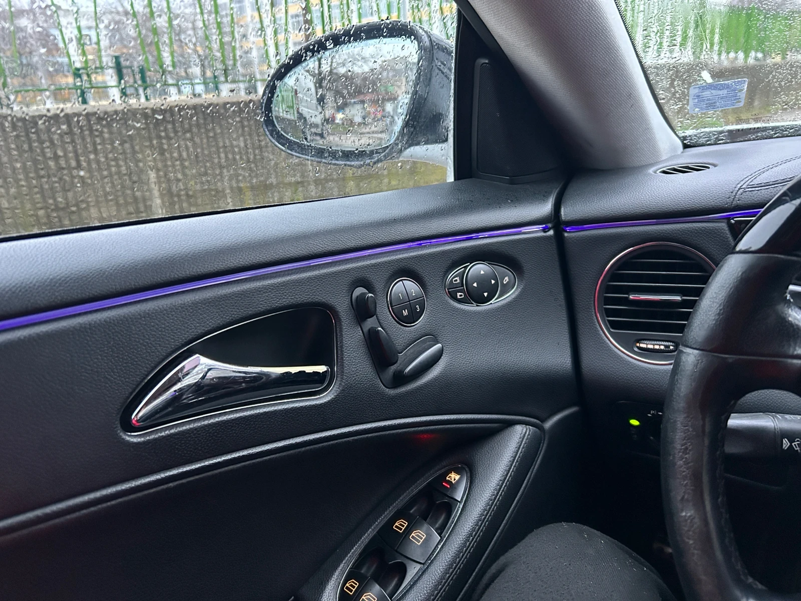 Mercedes-Benz CLS 320  - изображение 9