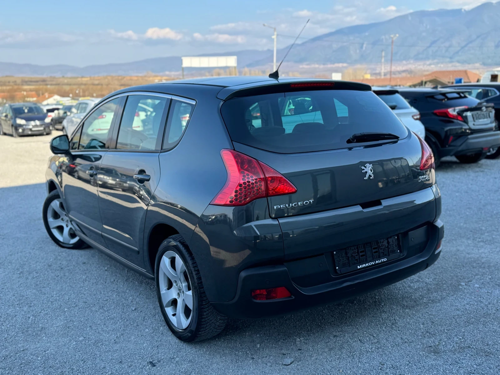 Peugeot 3008 2.0HDI/ПАНОРАМА/РЕАЛНИ КИЛОМТЕРИ/ТОП СЪСТОЯНИЕ, снимка 3 - Автомобили и джипове - 53738804