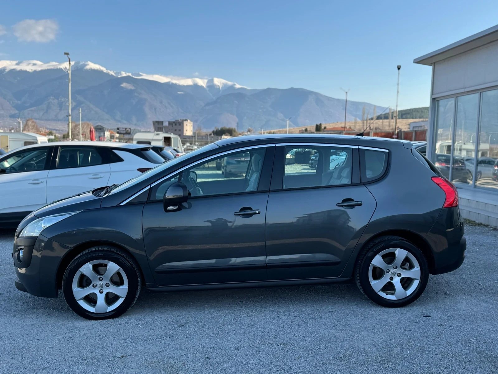 Peugeot 3008 2.0HDI/ПАНОРАМА/РЕАЛНИ КИЛОМТЕРИ/ТОП СЪСТОЯНИЕ, снимка 7 - Автомобили и джипове - 53738804