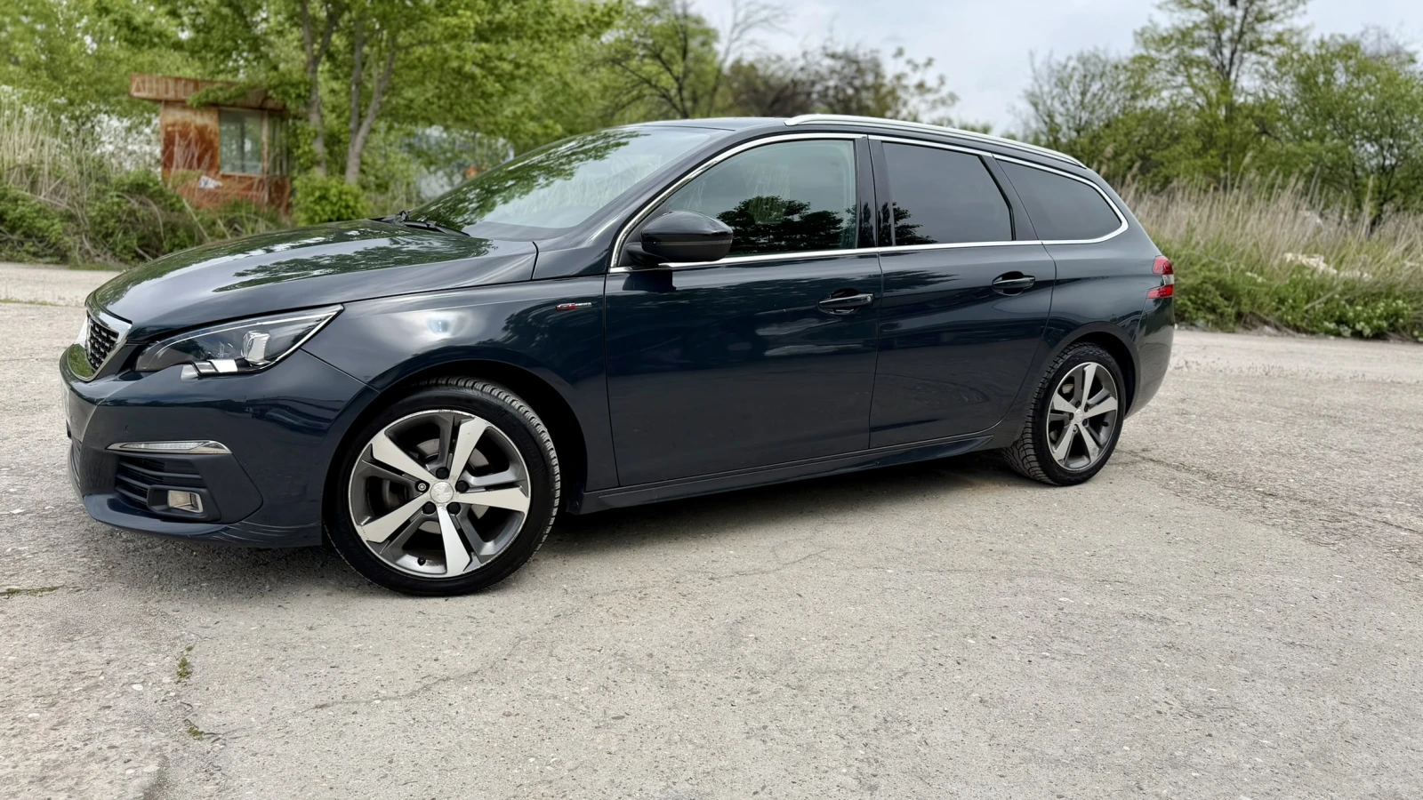 Peugeot 308 GT Line KEYLESS | Line assist| Камера, снимка 2 - Автомобили и джипове - 54389575