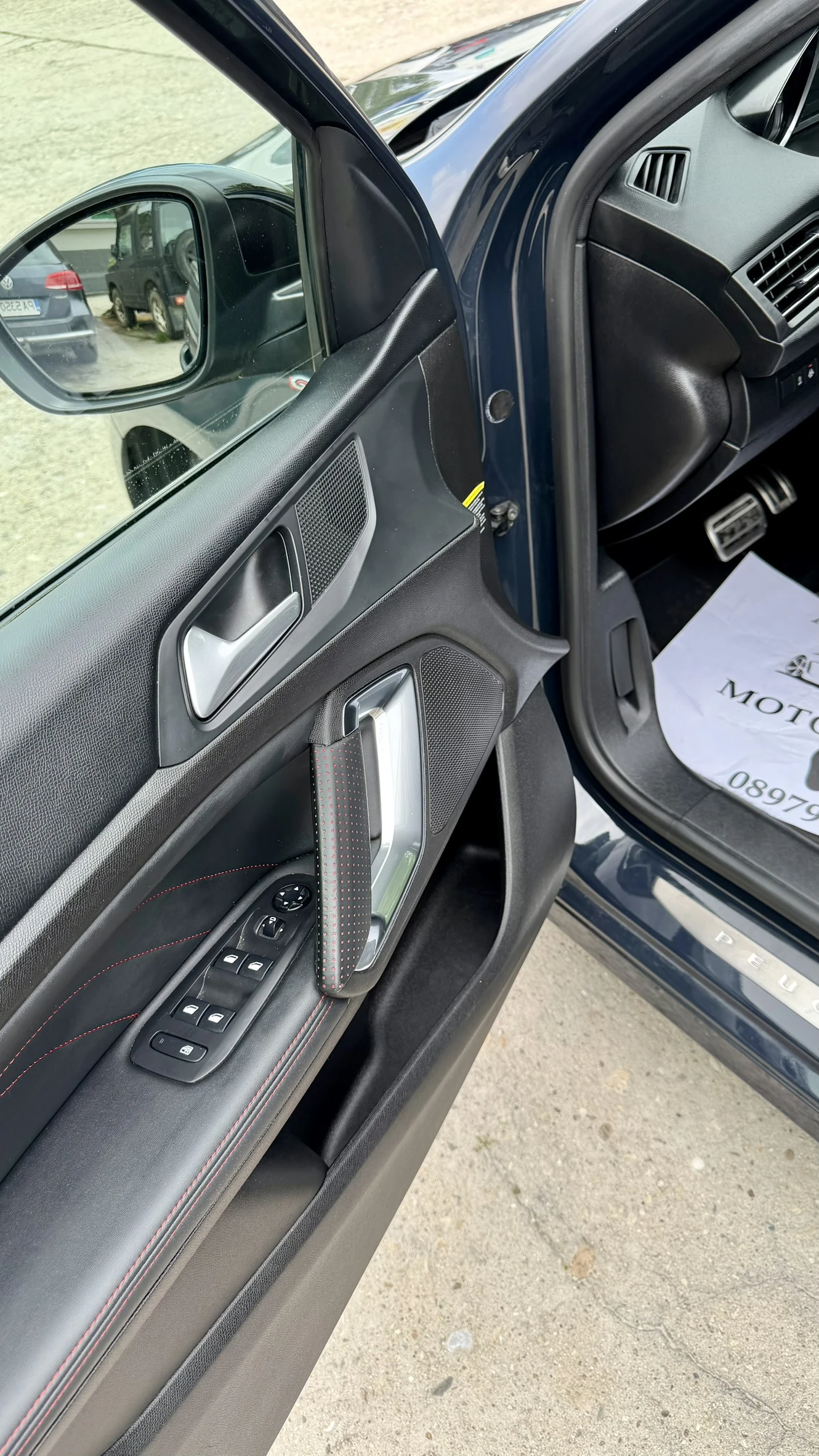Peugeot 308 GT Line KEYLESS | Line assist| Камера, снимка 8 - Автомобили и джипове - 54389575