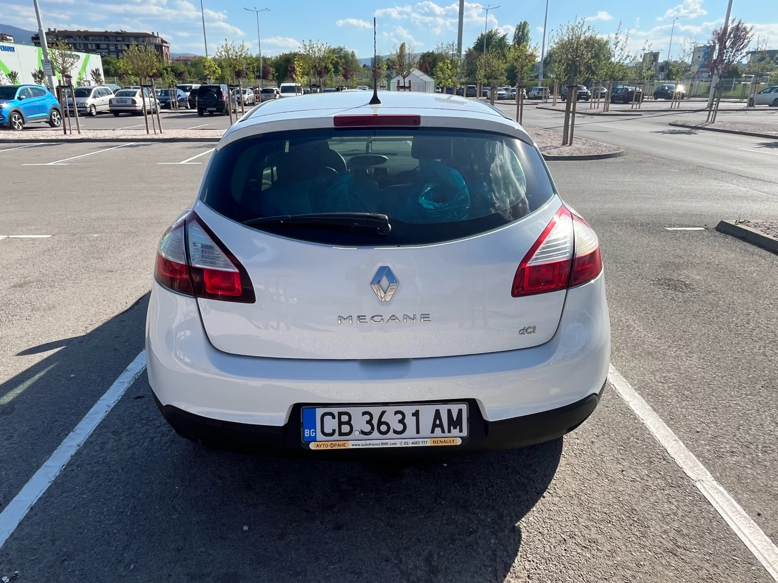Renault Megane 1.5 DCI, снимка 4 - Автомобили и джипове - 54481743