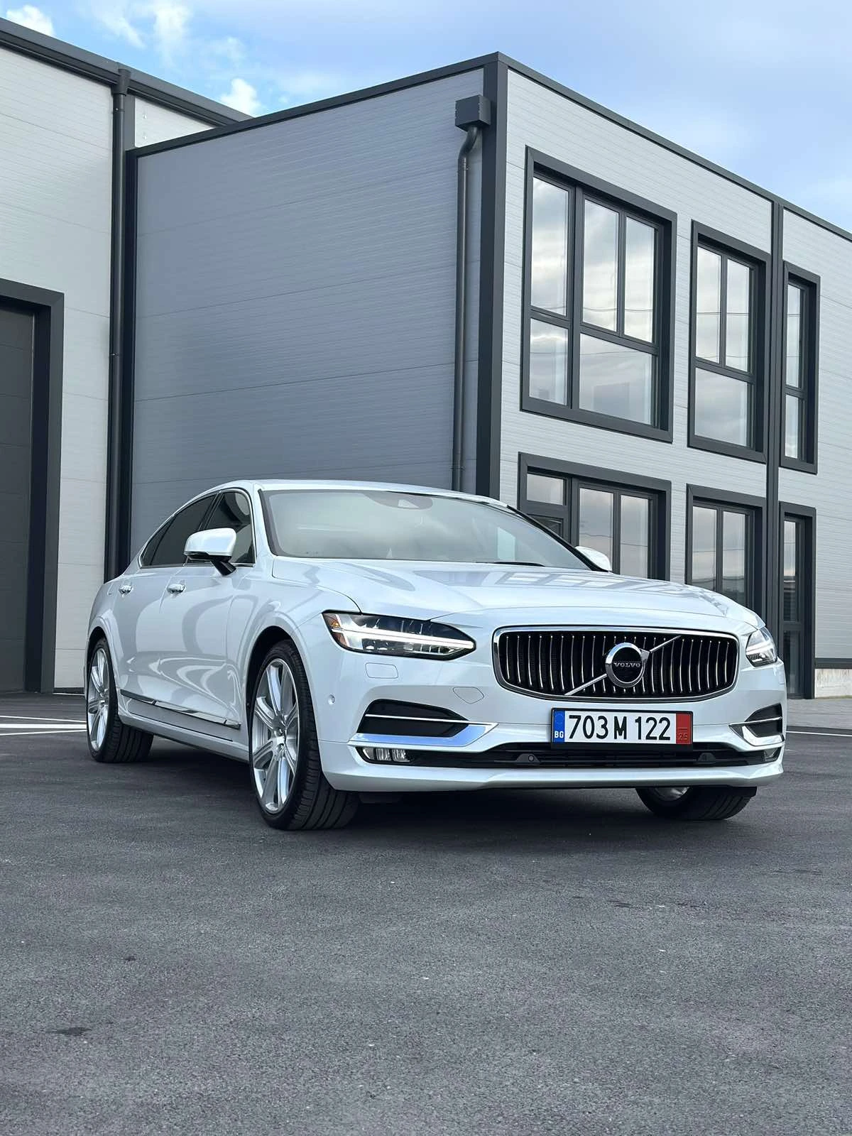 Volvo S90 * T6 Inscription* НАЛИЧНА В СОФИЯ* АВТОКРЕДИТ* , снимка 7 - Автомобили и джипове - 54676106