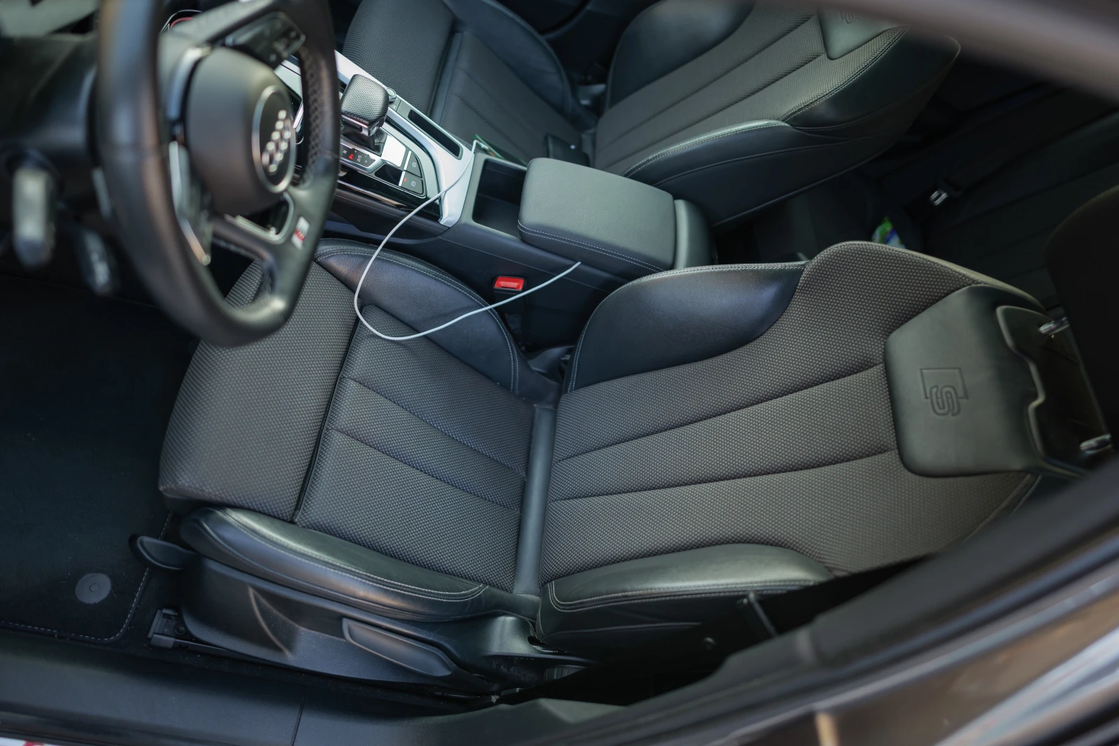 Audi A4 3x S-Line MATRIX PANO, снимка 17 - Автомобили и джипове - 54949210