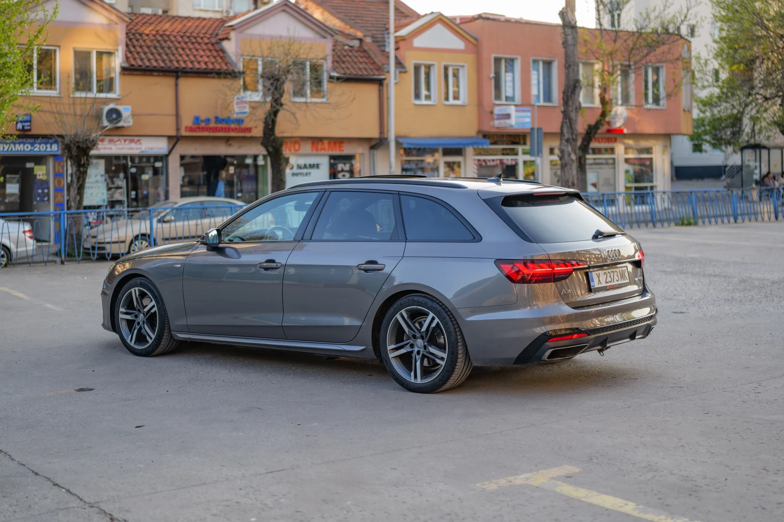 Audi A4 3x S-Line MATRIX PANO, снимка 5 - Автомобили и джипове - 54949210