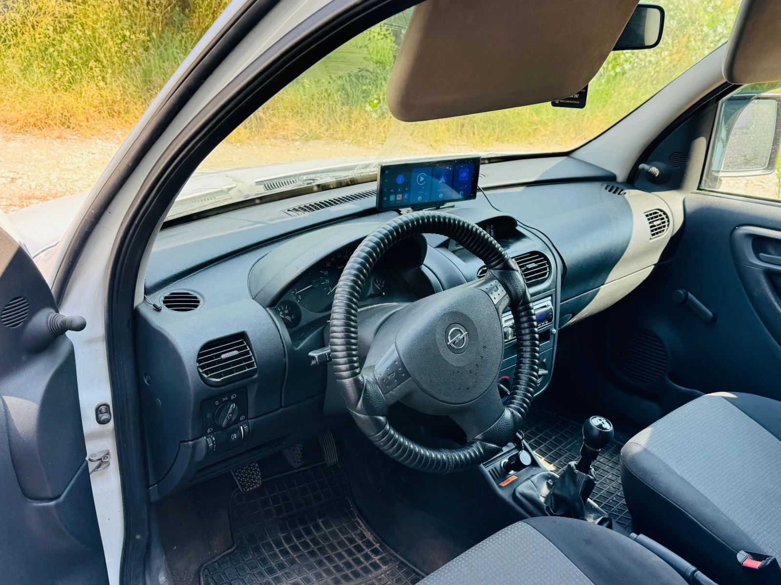 Opel Combo 1.3 , снимка 9 - Автомобили и джипове - 55386364
