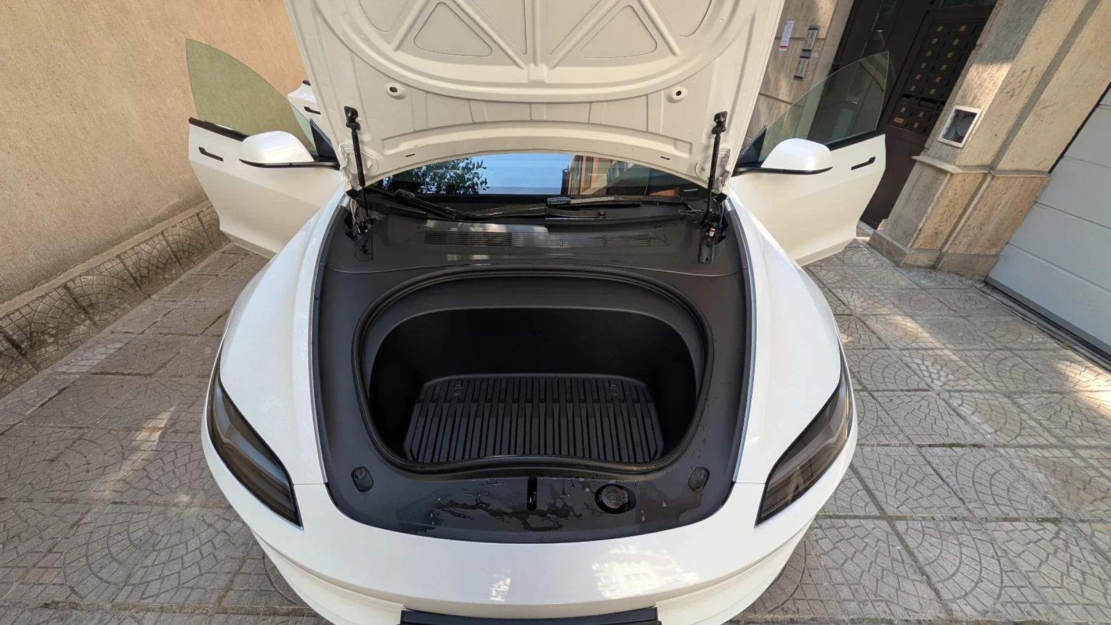 Tesla Model 3 Highland Long Range AWD   2024 г. | Гаранция, снимка 6 - Автомобили и джипове - 55937781