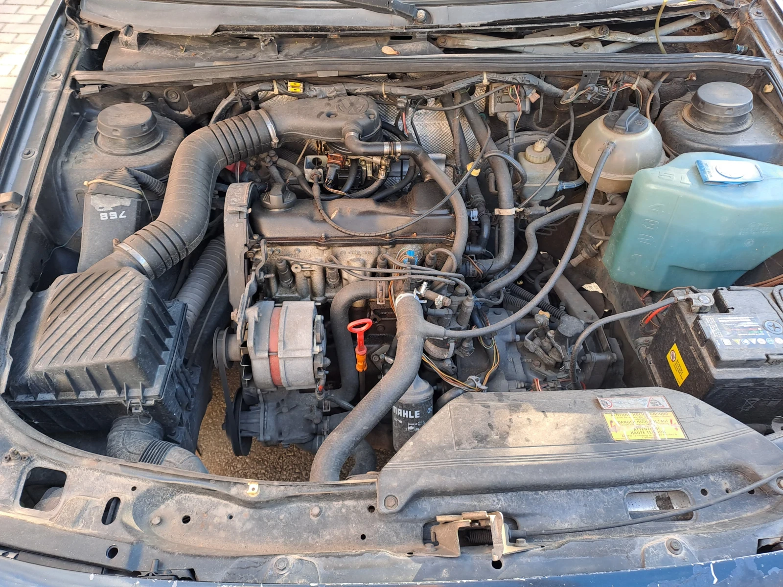 VW Passat, снимка 5 - Автомобили и джипове - 56246163