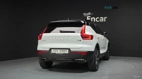 Volvo XC40 T4* R-Design* DISTRONIC* ПОДГРЕВ* КАМЕРА* SUNROOF*, снимка 4