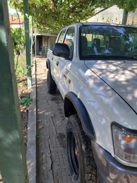 Обява за продажба на Toyota Hilux 2.4 TDI ~15 500 лв. - изображение 2