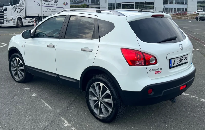 Nissan Qashqai 1.6dci 2011г, снимка 4 - Автомобили и джипове - 47306845