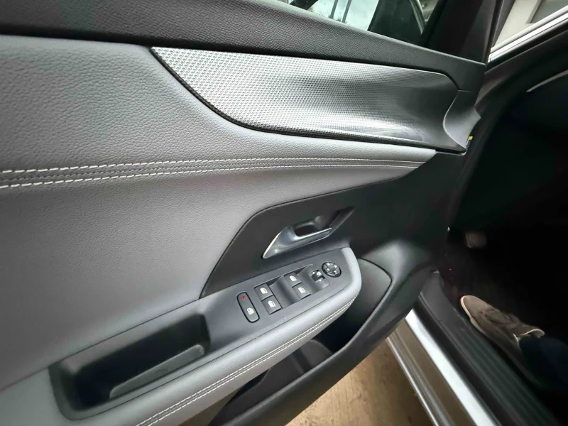 Opel Mokka, снимка 5 - Автомобили и джипове - 52110471