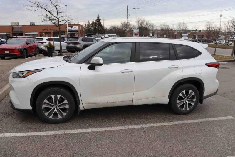 Toyota Highlander * Hybrid XLE * CARFAX * БЕЗ ПЪРВОНАЧАЛНА ВНОСКА, снимка 2 - Автомобили и джипове - 53116620