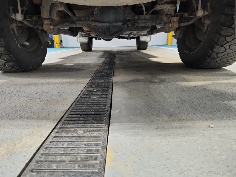 Jeep Gladiator * SPORT S CREW CAB SHORT BED * CARFAX * БЕЗ ПЪРВОН, снимка 15 - Автомобили и джипове - 53269132