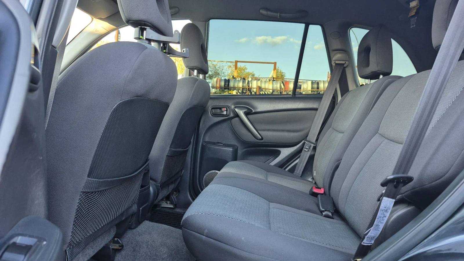 Toyota Rav4 1.8 VVTi FACELIFT от България* Бартер - изображение 8