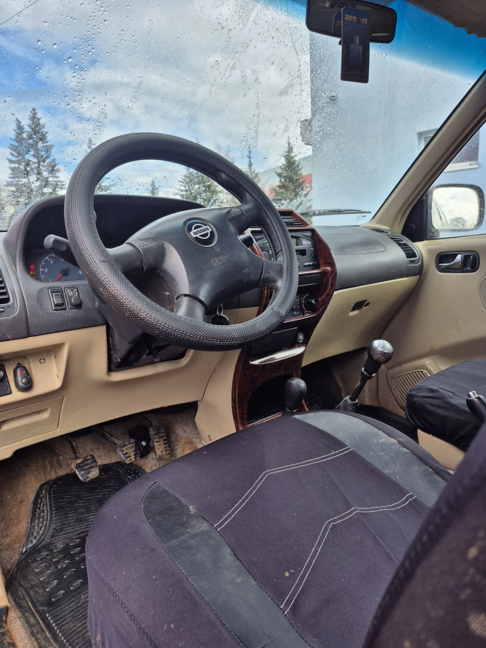 Nissan Terrano  - изображение 9