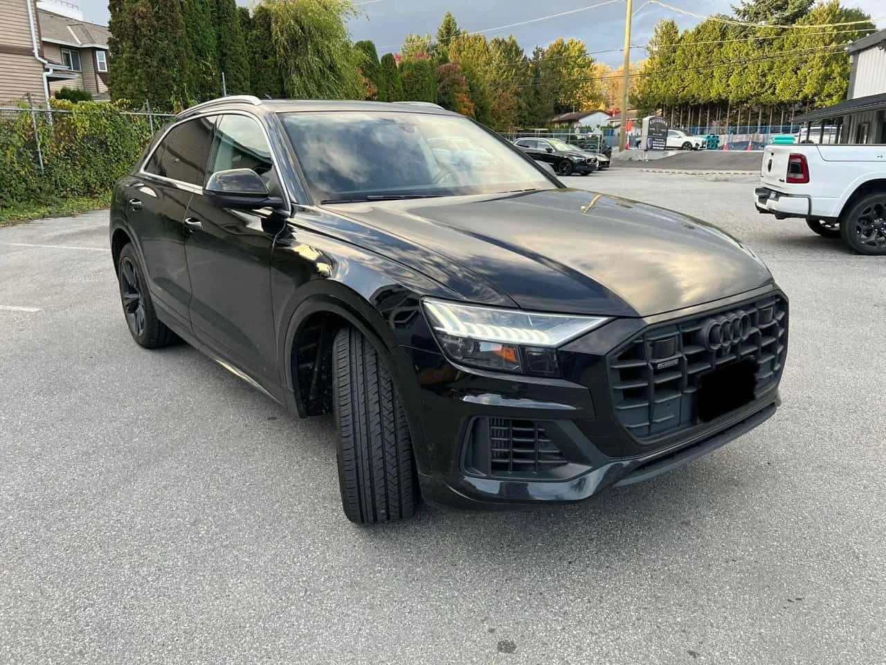 Audi Q8 Technik / MATRIX/360/DISTRONIC/B&O/ОБДУХВАНЕ, снимка 17 - Автомобили и джипове - 54001718