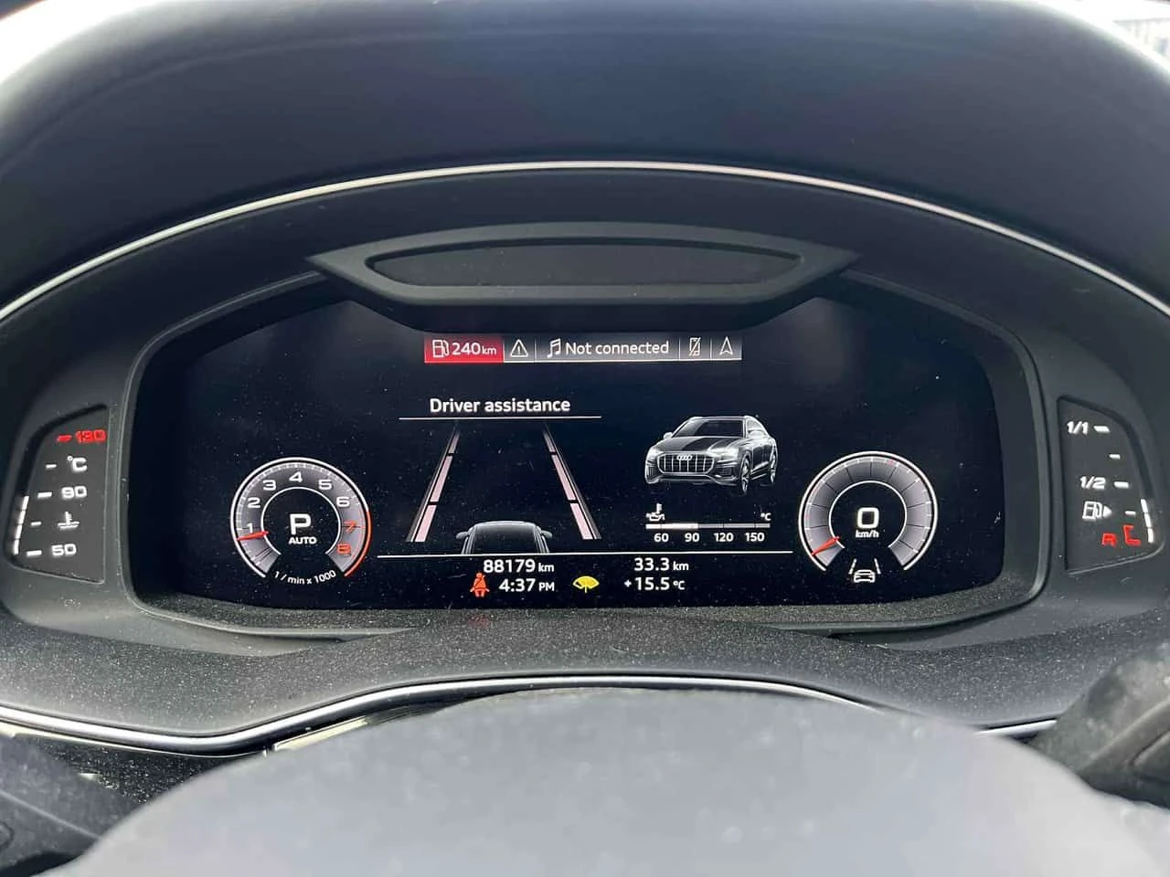 Audi Q8 Technik / MATRIX/360/DISTRONIC/B&O/ОБДУХВАНЕ, снимка 8 - Автомобили и джипове - 54001718