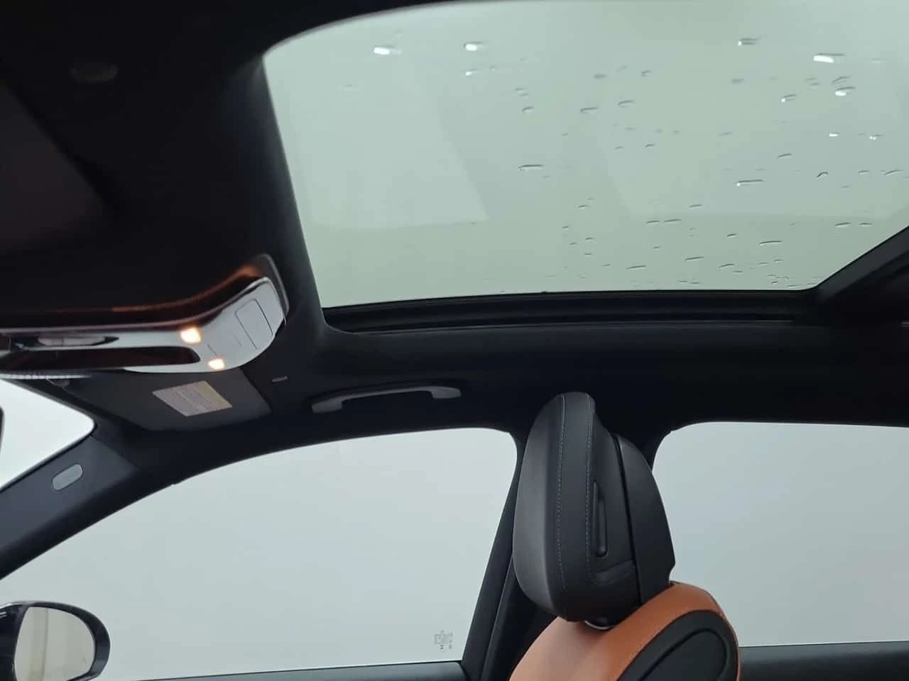 Mercedes-Benz GLC 300 * Един собственик * Без инциденти * Oт Mercedes * , снимка 12 - Автомобили и джипове - 54908903
