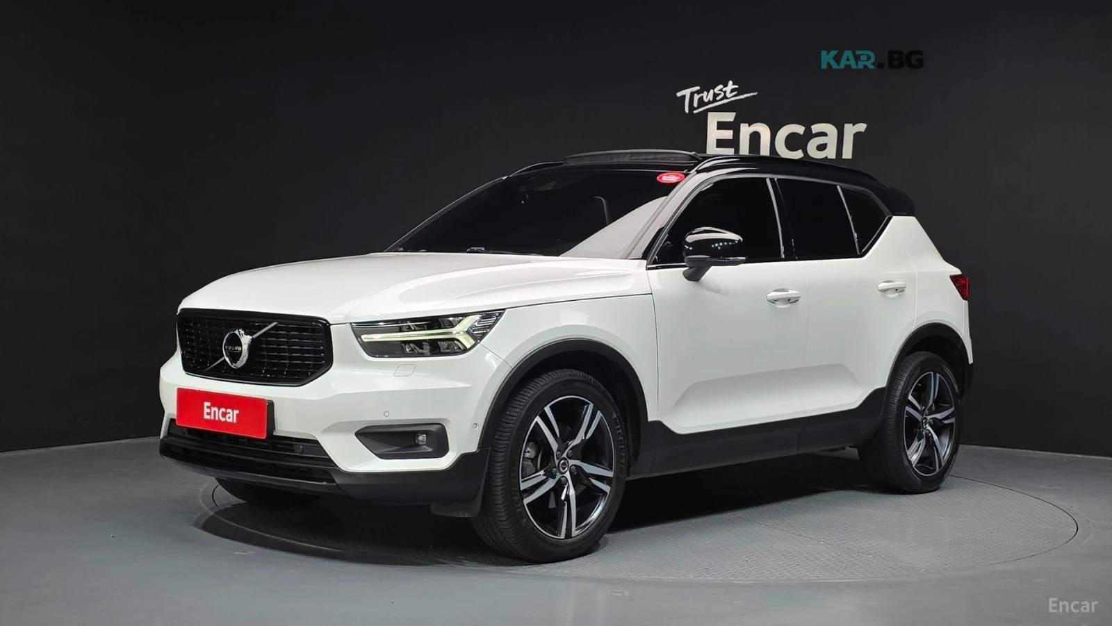 Volvo XC40 T4* R-Design* DISTRONIC* ПОДГРЕВ* КАМЕРА* SUNROOF*