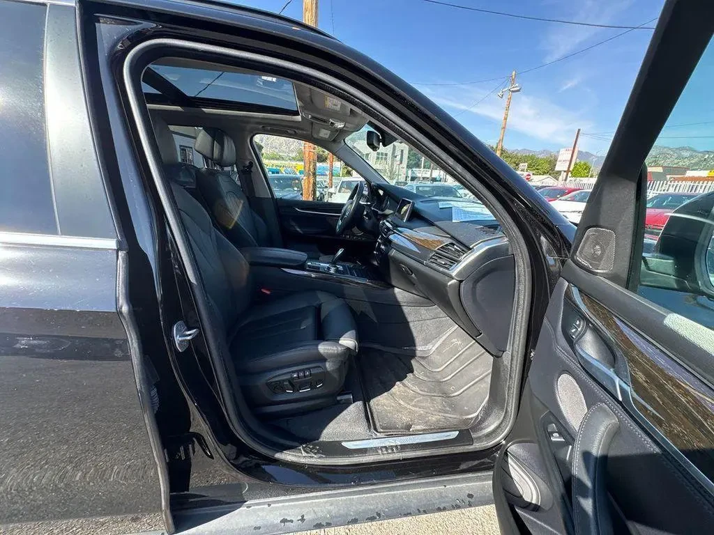 BMW X5 xDrive35i, снимка 16 - Автомобили и джипове - 55508522