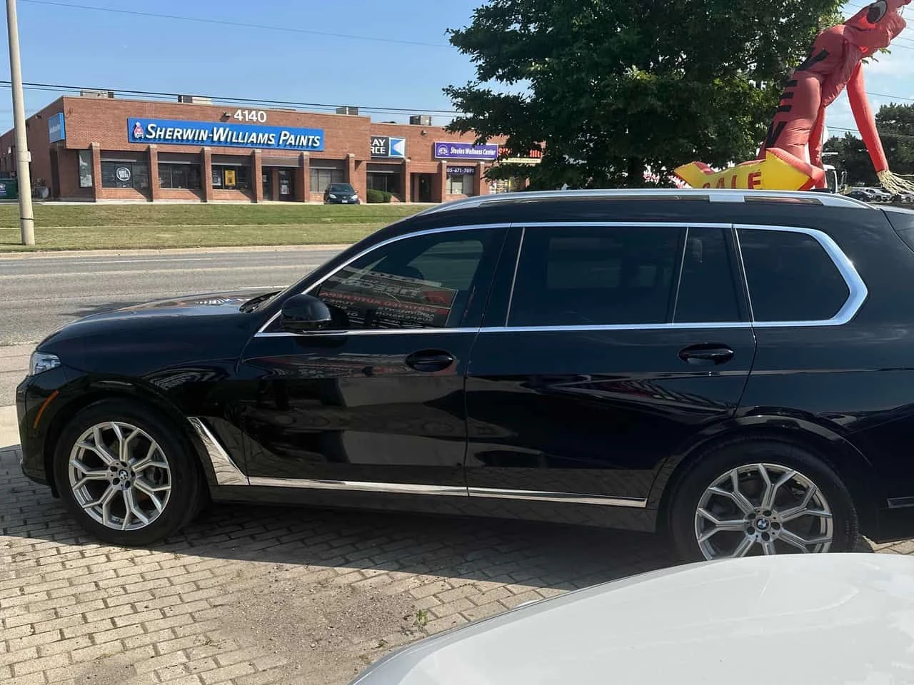 BMW X7 xDrive40i | CARFAX | АВТОКРЕДИТ БЕЗ ПЪРВОНАЧАЛНА , снимка 3 - Автомобили и джипове - 55676292