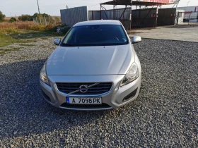 Volvo V60 D3 163 AUTOMATIC, снимка 2